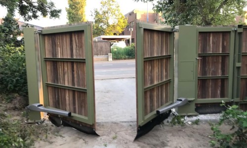 469492583 1011112180821545 7959676137244700400 N